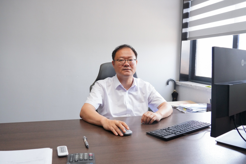 齊活了，優(yōu)秀共產(chǎn)黨員 李忻.jpg